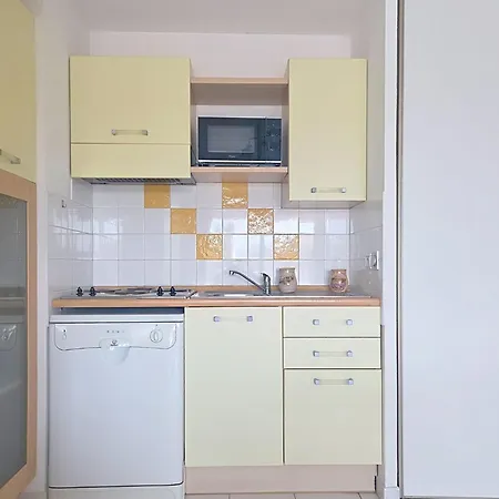 Apartamento Le Consul-3 By Interhome